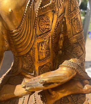 Bronze Skulptur bildschöner Buddha mit Lotusblühtensockel, sign. Bild 6
