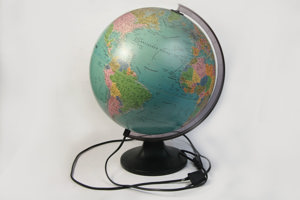 Globus Globemaster   30 1995 Müller & Partner GBR m. Beleuchtung 