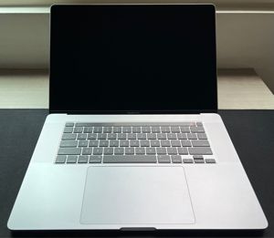 MacBook Pro (16 Zoll, 2019) Intel i9, 1 TB Bild 1
