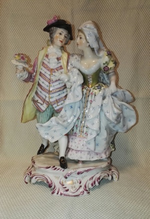 Uralte Porzellanfigur  ROKOKO FIGURENGRUPPE - GALANTES PAAR  mit Stempel Bild 1