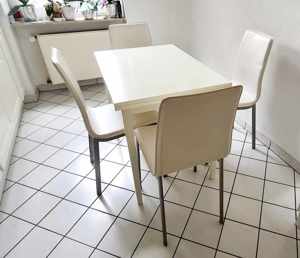 Essgruppe Set. Esstisch, ausziehbar, mit 4 Stühlen, Weiß. Bild 2