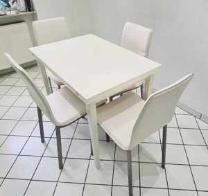 Essgruppe Set. Esstisch, ausziehbar, mit 4 Stühlen, Weiß. Bild 4