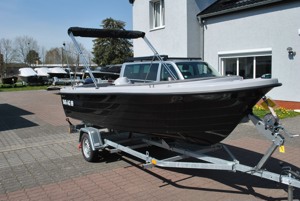 Motorboot Sloep Schaluppe Konsolenboot mit 15 PS Motor Bild 2