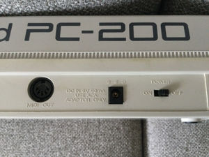 Roland PC-200 MIDI Keyboard Controller Bild 1