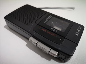 SONY M-330 Vintage Microcassette-Corder Diktiergerät Bild 2
