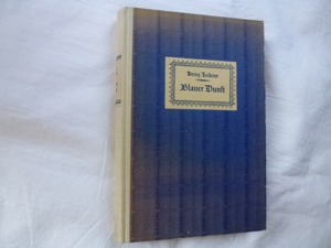 Blauer Dunst - altes Buch