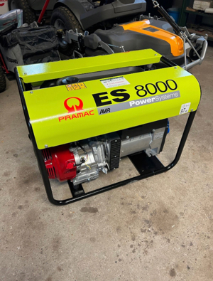 Pramac Benzin Generator ES 8000 AVR - 400V  Bild 1