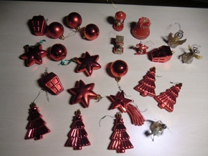 Weihnachtsbaumbehang, Figuren, Glocken, Anhänger. Ca. 100 Teile Bild 2