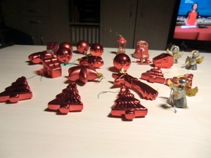 Weihnachtsbaumbehang, Figuren, Glocken, Anhänger. Ca. 100 Teile Bild 4