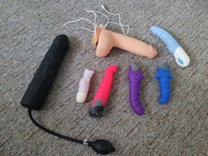 Sexy Maus verkauft getragene Slips, Desous Spielzeug  Bild 4