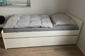 IKEA Bett SLÄKT, Ausziehbett 90 x 200 cm, sehr guter Zustand