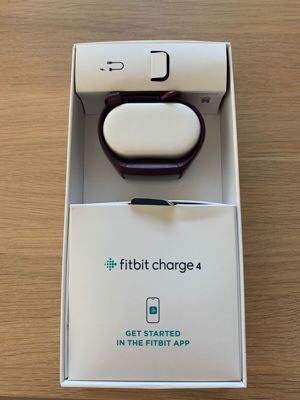 FitBit Charge 4 Fitness-Tracker (Lila) Neuwertig 2 x getragen (Größe L) Bild 4
