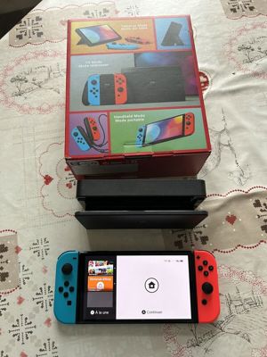 Nintendo Switch oled mit spielen  Bild 1