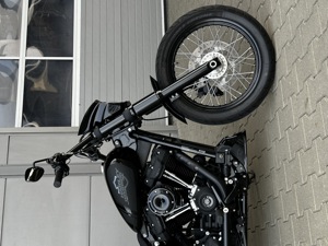 Harley Davidson Street Bob BSB Custom  Bild 1
