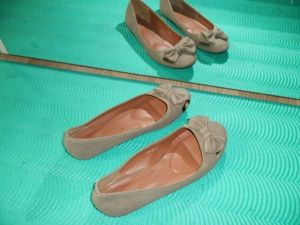 2x Ballerina Schuhe Lederoptik Beige & Weiss Gr. 40 wie NEU! Bild 1
