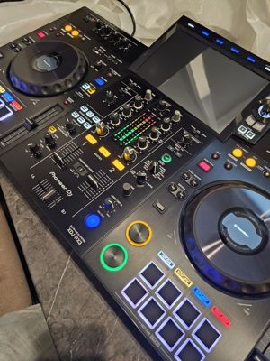 Pioneer DJ XDJ-RX3 All-in-One digitales DJ-System Bild 5