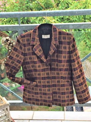 Damenbekleidung = Jacke Blazer in edlen  FARBEN, Gr. 36, si. Maßangabe  Bild 7