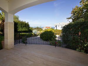 Villa mit 3 Schlafzimmer, großem Pool und voll möbliert - Esentepe, Nordzypern Bild 5