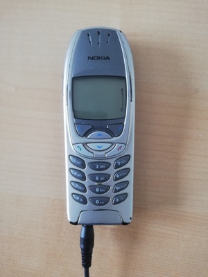 Nokia 6310i mit Zubehör