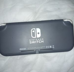 Nintendo Switch Lite Grau + Battle Ground Bild 3
