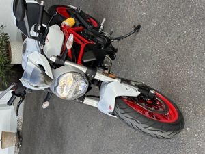 wunderschöne Ducati Monster 797 zu verkaufen Bild 2