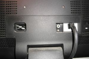 17'' PC-Monitor mit internen Lautsprechern Bild 3