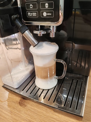 DeLonghi ECAM 350.55.B Dinamica Kaffeevollautomat Bild 1