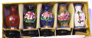 Rarität: 5er Set chinesische Vasen Emaille Miniaturen - Höhe: ca. 5 cm Bild 7