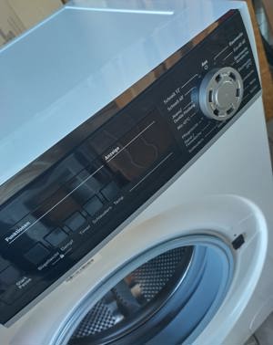Fast neue Waschmaschine zu verkaufen 1400U min 7 kg Bild 4