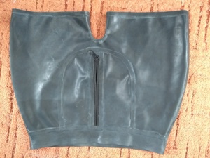 Latex Rubber Shorts Hose schwarz 0,4mm Gr. M female chloriert
