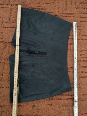 Latex Rubber Shorts Hose schwarz 0,4mm Gr. S-M mit Doppelzipper female Bild 2