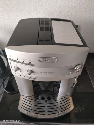 DeLonghi MAGNIFICA Kaffemaschine  Bild 3