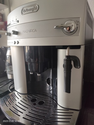 DeLonghi MAGNIFICA Kaffemaschine  Bild 1