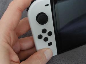 Nintendo Switch OLED 64GB Weiß Bild 5