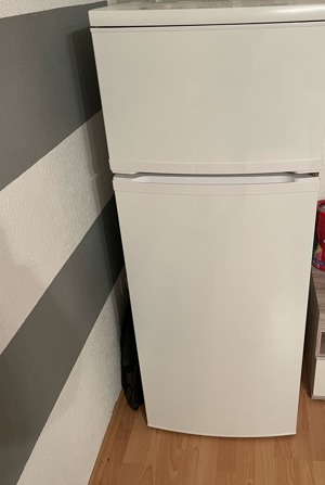 Kühlschrank zu verkaufen Bild 1