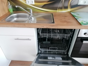 Neuwertige Küchenzeile mit Sepereraten Kühlschrank  Bild 4