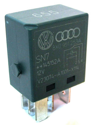 1 Stück - Original VW Audi Relais Nr. 655   8X0951253A   V23074-A1001-X114 - 12V