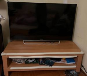 Good as new Sony smart TV 40  with Remote control and tv table Bild 1