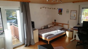 Geschmackvolle 3-Raum-Wohnung mit Balkon und EBK in Nürtingen Bild 7