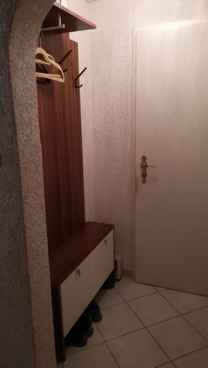 Geschmackvolle 3-Raum-Wohnung mit Balkon und EBK in Nürtingen Bild 3