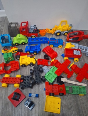Lego Duplo Bausteine Fahrzeuge  Bild 8