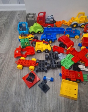 Lego Duplo Bausteine Fahrzeuge  Bild 10