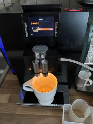 Jura- Kaffeevollautomat Z6 , mit Farbdisplay , Milchschaum usw , defekt? Bild 4