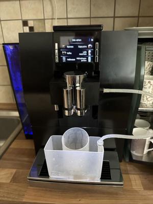 Jura- Kaffeevollautomat Z6 , mit Farbdisplay , Milchschaum usw , defekt? Bild 2