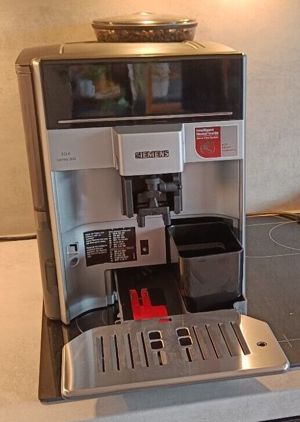 Siemens EQ.6 Series 300 Kaffeevollautomat - Sehr guter Zustand Bild 3