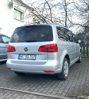 VW Touran 2.0 TDI 140 PS. 167000km. Bild 5