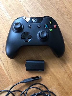 2 Xbox One Controller Bild 2