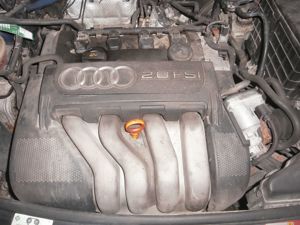 Audi A3   EZ: 7-2004   Orig. 239.000  km   SH   150 PS   Vollleder   2750     Bild 7