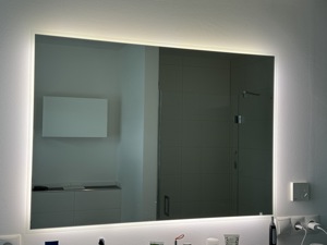 Badspiegel mit LED Beleuchtung  Bild 2