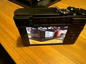 Panasonic LUMIX TZ202 Kompaktkamera - Schwarz Bild 3